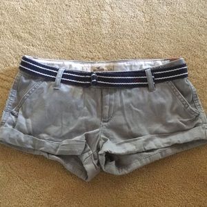 NWT HOLLISTER shorts size 3